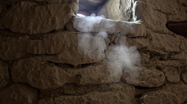 Solutions efficaces contre l'humidité des murs en Finistère